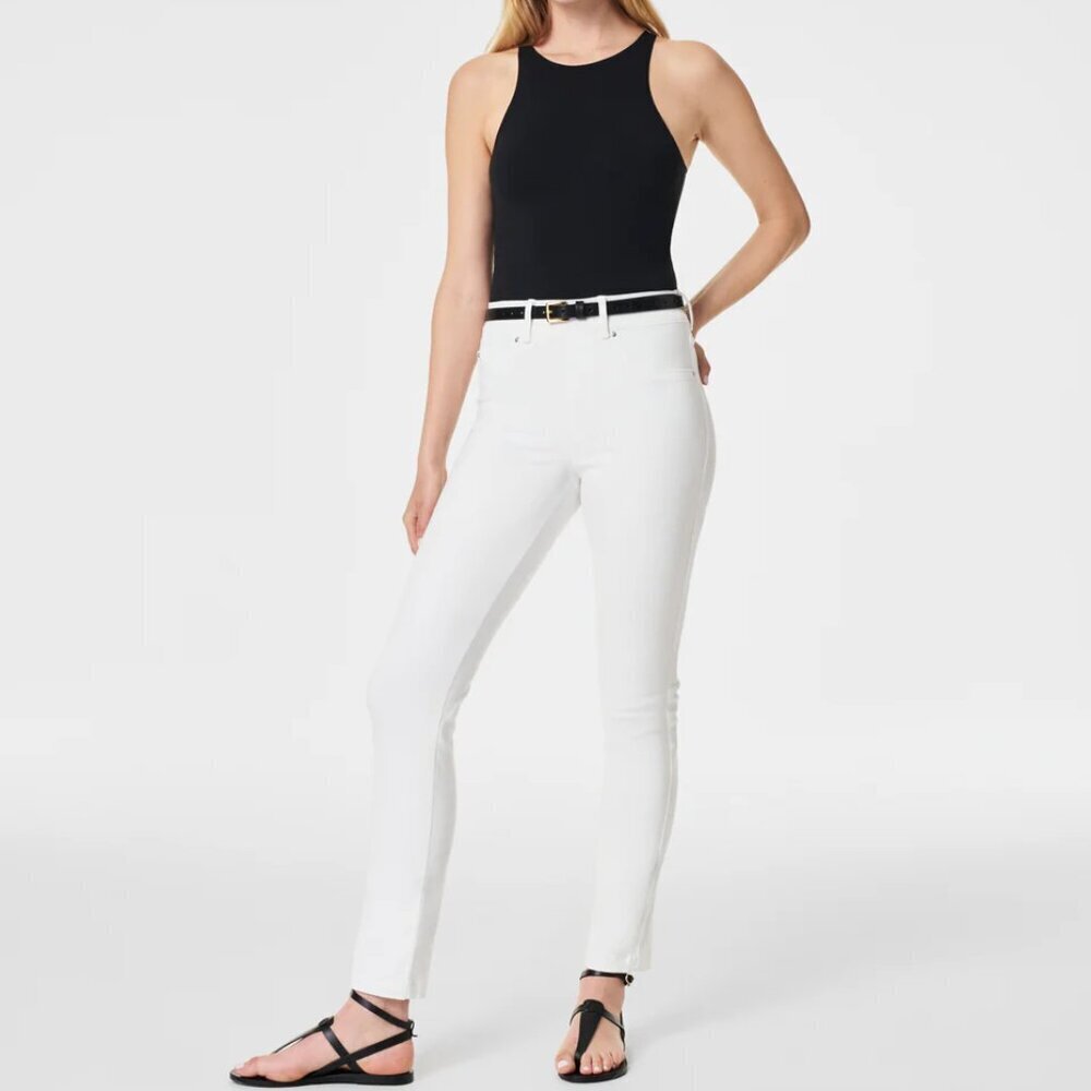 SPANXshape EveryWear Straight Leg Jeans. Sz: 3X